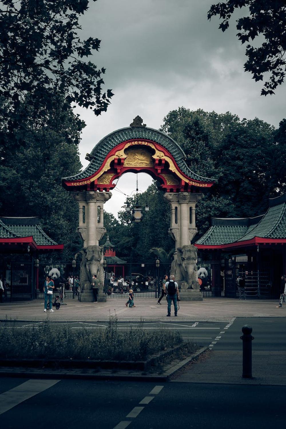 the_elephant_gate_of_the_berlin_zoological_garden